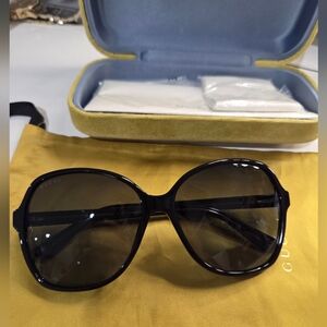 Gucci Glossy Black Sunglasses